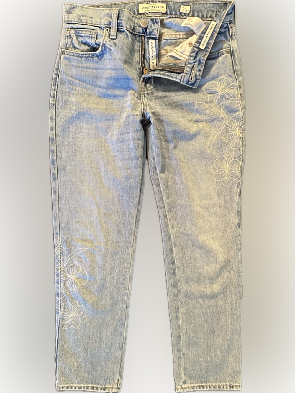 Lucky Brand Sienna Slim Boyfriend Jeans Floral Embroidered Light Wash